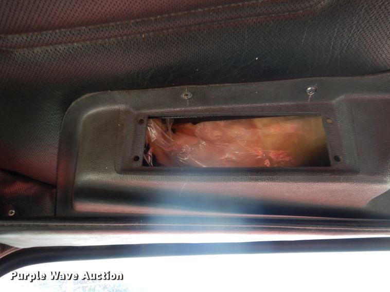 image for item JY9681 1988 Mack RW613  tanker truck