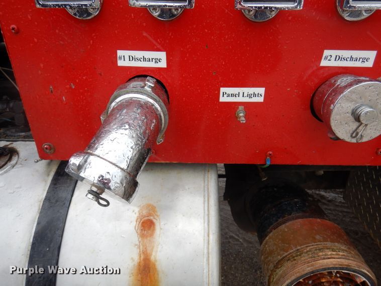 image for item JY9681 1988 Mack RW613  tanker truck