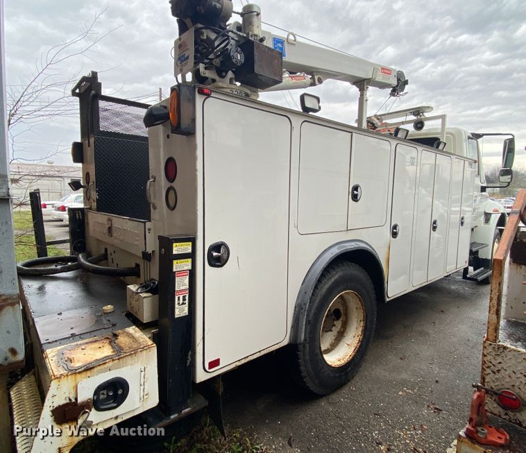 image for item KE9499 2008 International 4400  utility / service truck