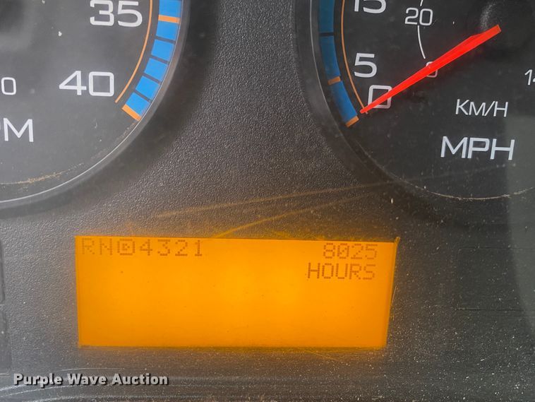 image for item KE9499 2008 International 4400  utility / service truck