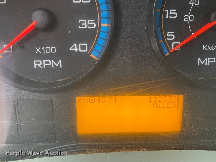 image for item KE9499 2008 International 4400  utility / service truck