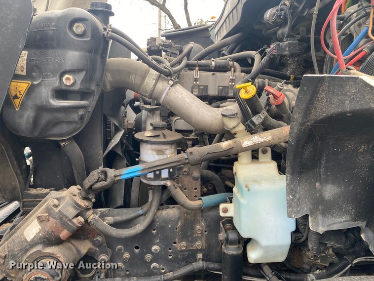 image for item KE9499 2008 International 4400  utility / service truck