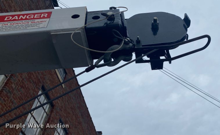 image for item KE9499 2008 International 4400  utility / service truck