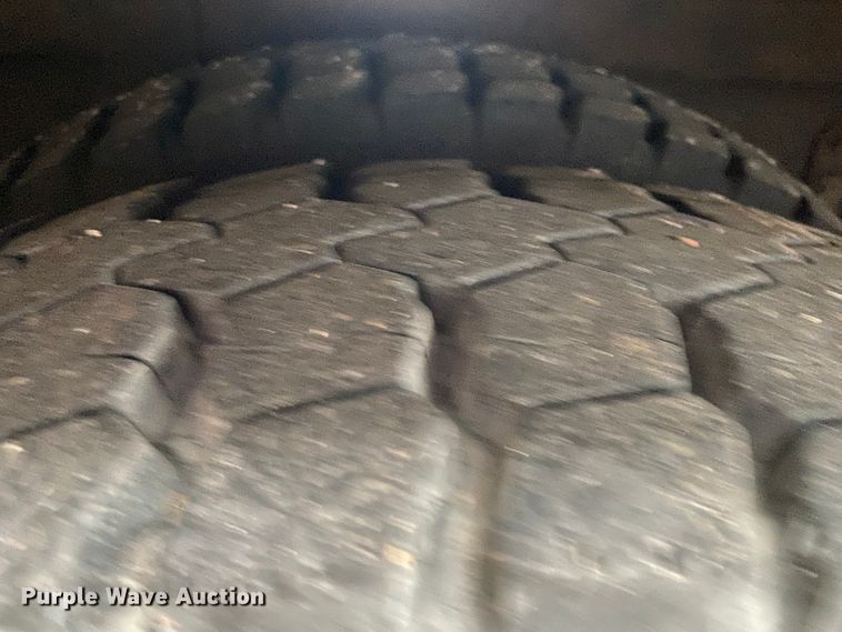 image for item KE9499 2008 International 4400  utility / service truck