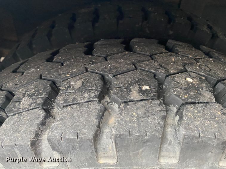 image for item KE9499 2008 International 4400  utility / service truck