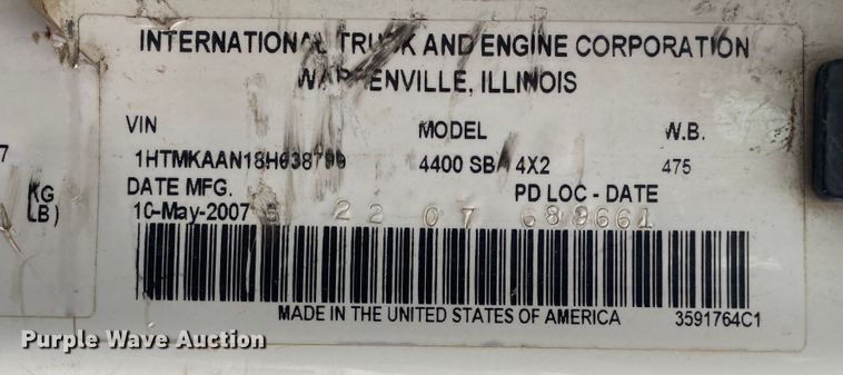 image for item KE9499 2008 International 4400  utility / service truck