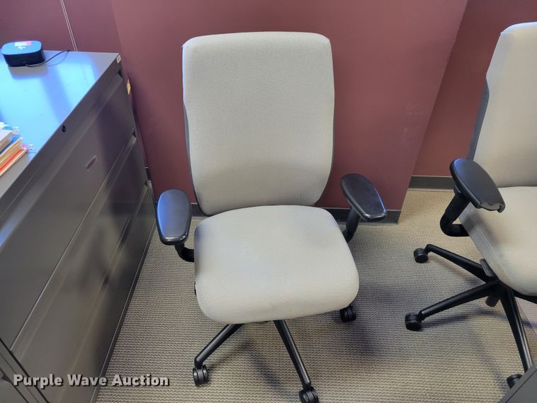 image for item KH9816 (22) chairs