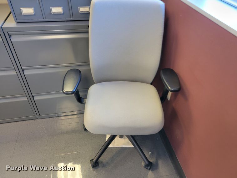 image for item KH9816 (22) chairs