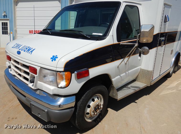 image for item KJ9609 1997 Ford E350  ambulance