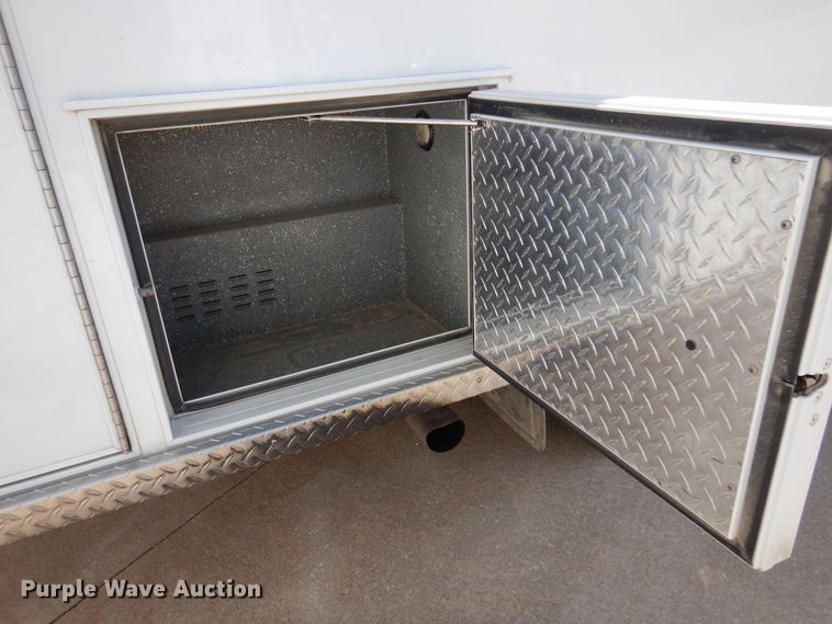 image for item KJ9609 1997 Ford E350  ambulance