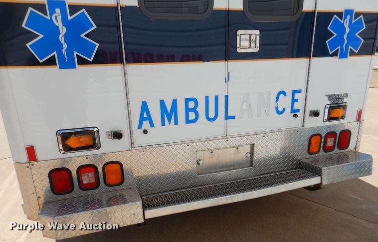 image for item KJ9609 1997 Ford E350  ambulance