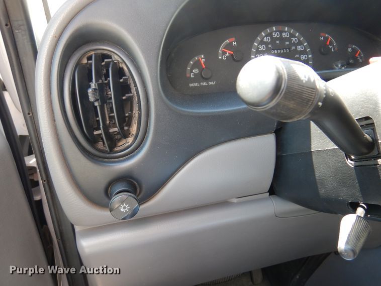 image for item KJ9609 1997 Ford E350  ambulance