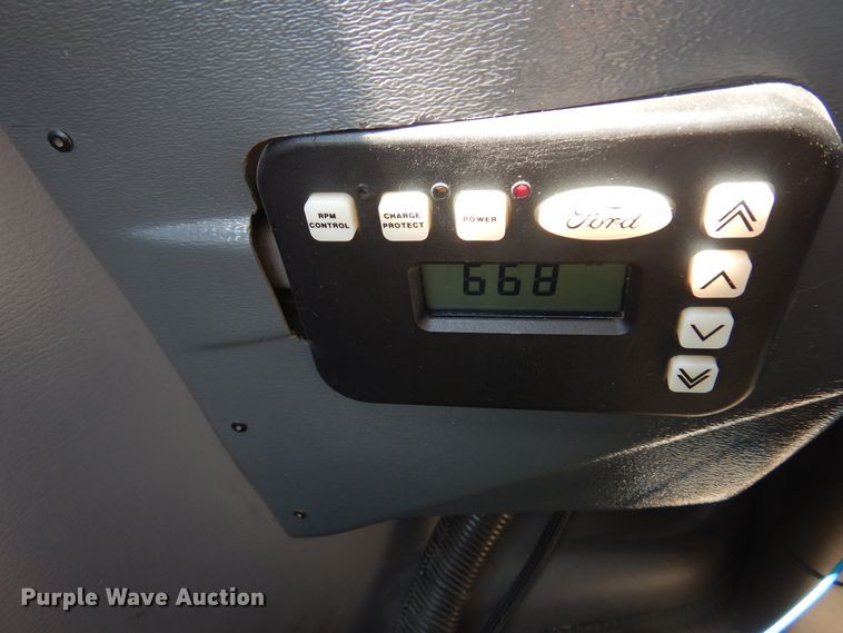 image for item KJ9609 1997 Ford E350  ambulance