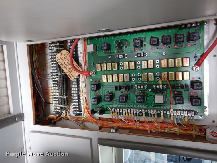 image for item KJ9609 1997 Ford E350  ambulance