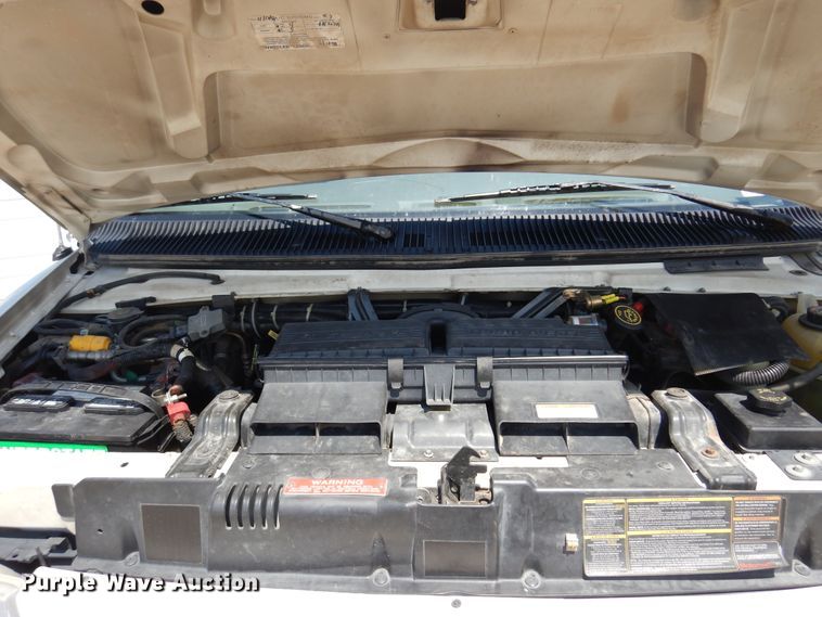 image for item KJ9609 1997 Ford E350  ambulance