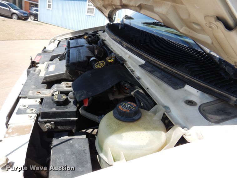 image for item KJ9609 1997 Ford E350  ambulance