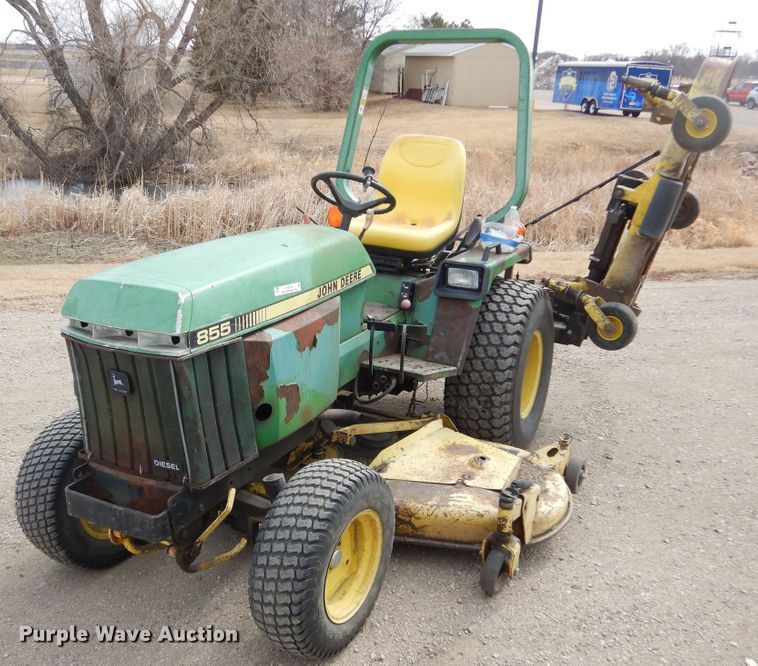 image for item KT9106 John Deere 855  tractor