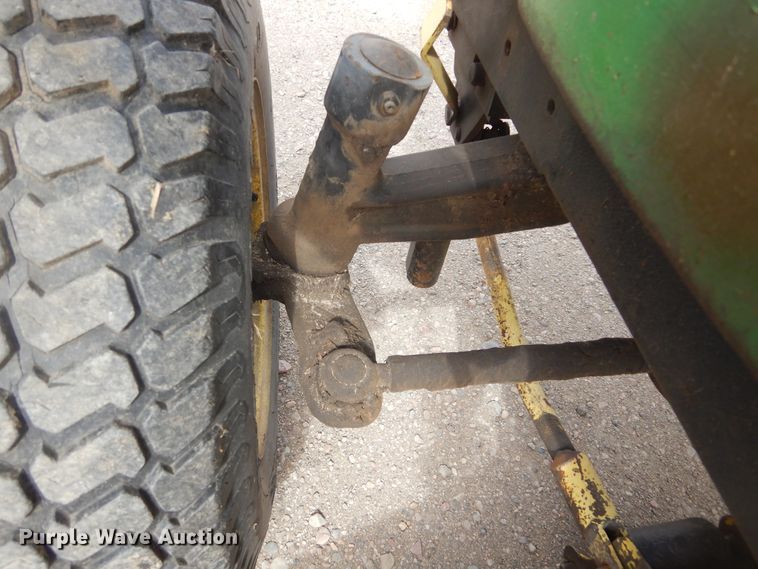 image for item KT9106 John Deere 855  tractor