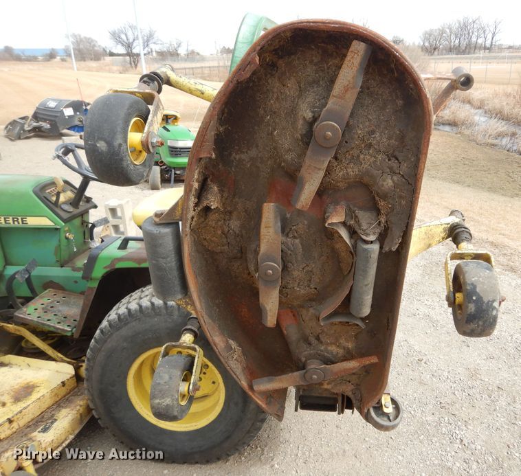 image for item KT9106 John Deere 855  tractor