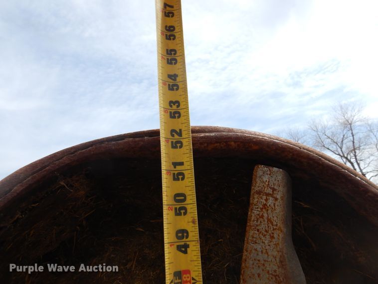 image for item KT9106 John Deere 855  tractor