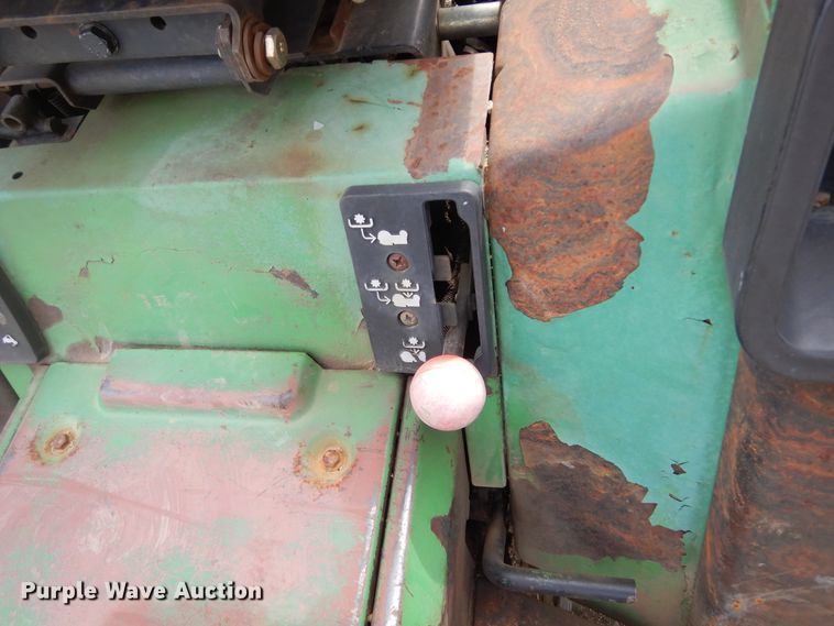 image for item KT9106 John Deere 855  tractor