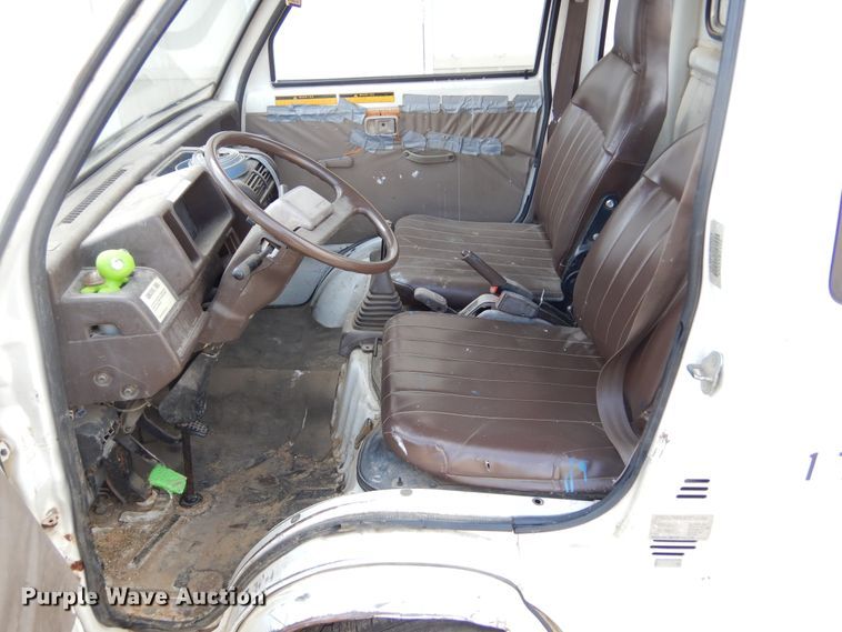 image for item KT9107 Daihatsu S80LP-JTRK  mini truck