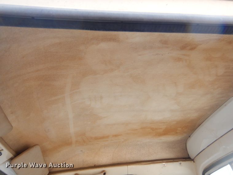 image for item KT9107 Daihatsu S80LP-JTRK  mini truck