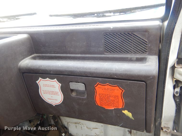 image for item KT9107 Daihatsu S80LP-JTRK  mini truck