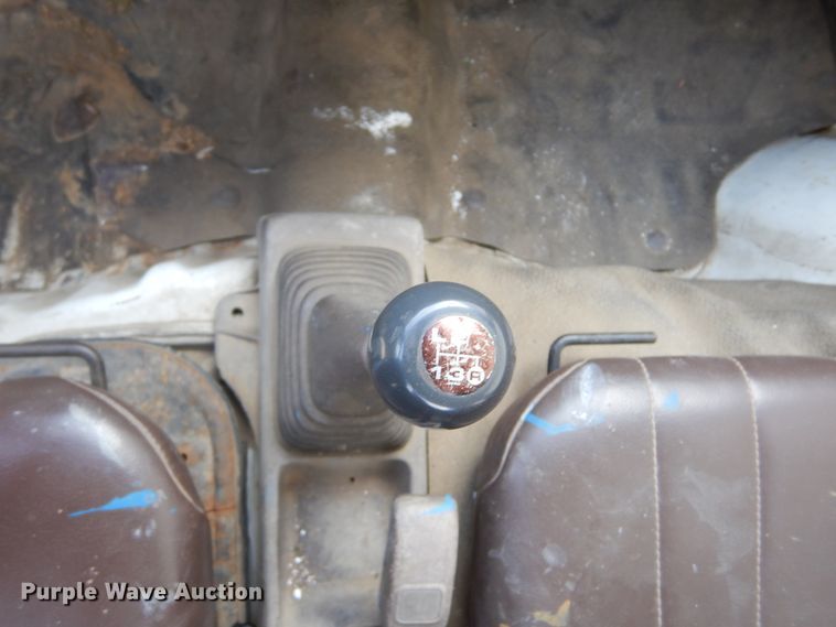 image for item KT9107 Daihatsu S80LP-JTRK  mini truck