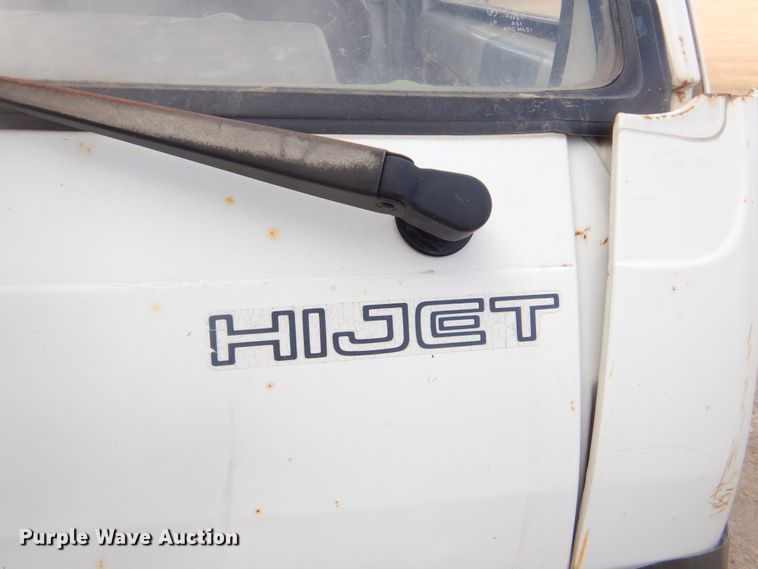 image for item KT9107 Daihatsu S80LP-JTRK  mini truck