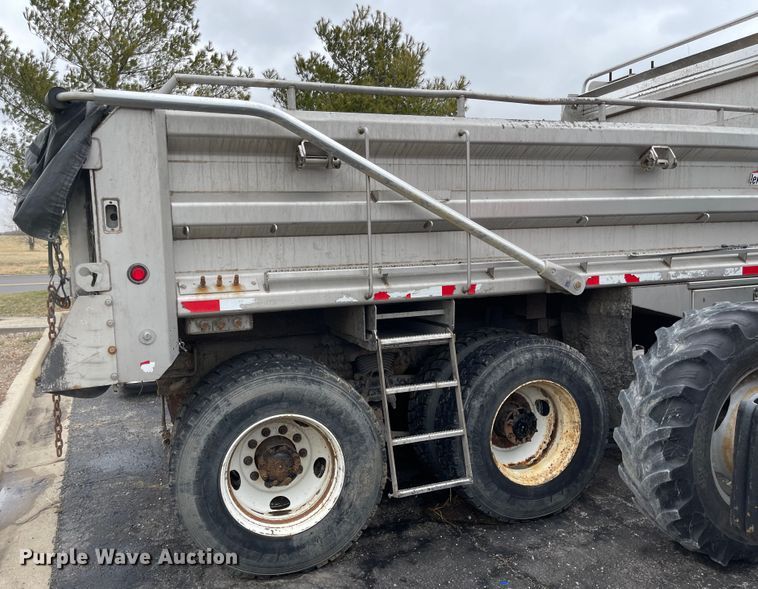 image for item KT9659 2015 Western Star 4700 SF  dump truck