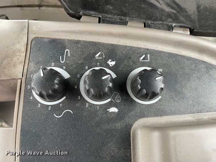 image for item KT9660 2014 Case 125 Maxxum  MFWD tractor