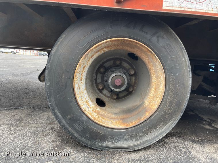 image for item KT9661 1997 Trail-Eze PDLX20TC31  tilt deck equipment trailer