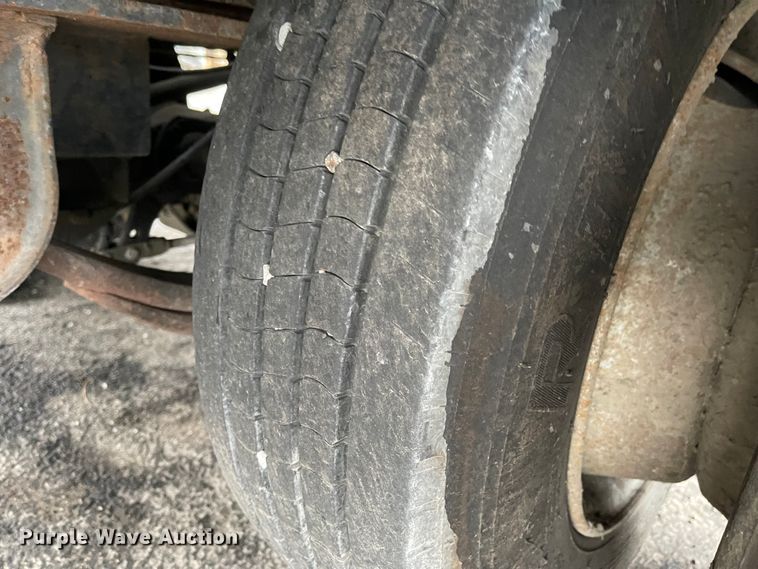 image for item KT9661 1997 Trail-Eze PDLX20TC31  tilt deck equipment trailer