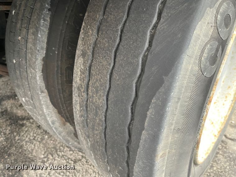 image for item KT9661 1997 Trail-Eze PDLX20TC31  tilt deck equipment trailer