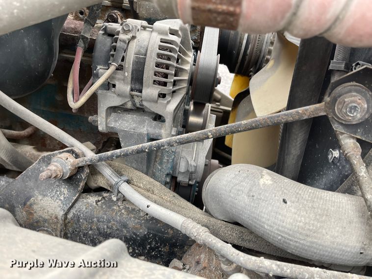 image for item KT9665 2004 International 7400  dump truck