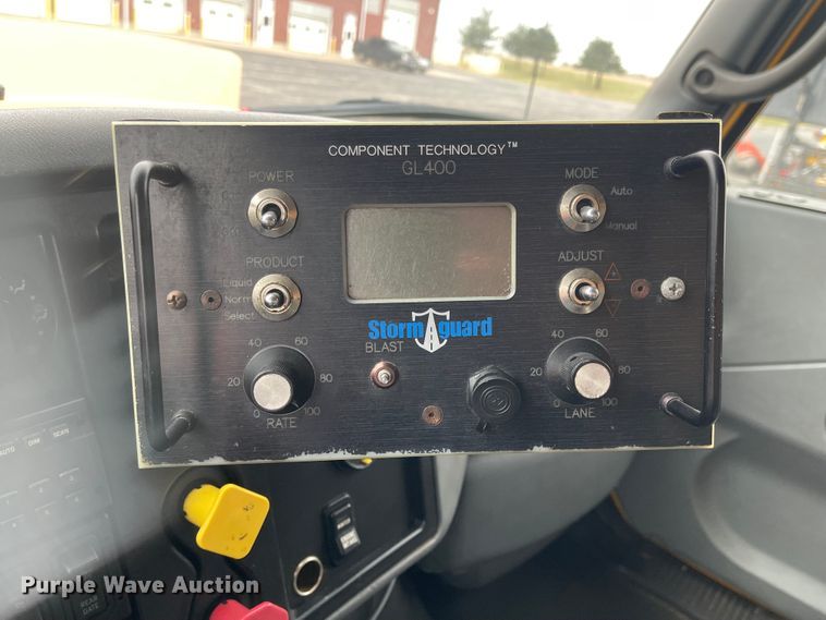 image for item KT9666 2006 International 7400  dump truck