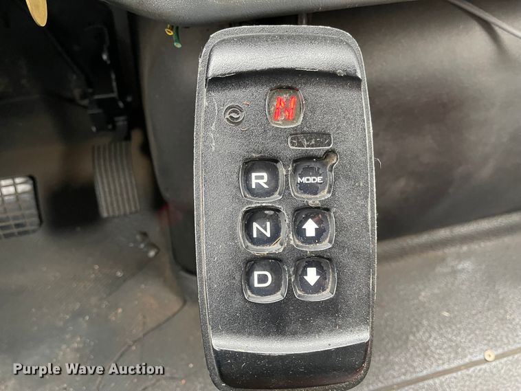 image for item KT9666 2006 International 7400  dump truck