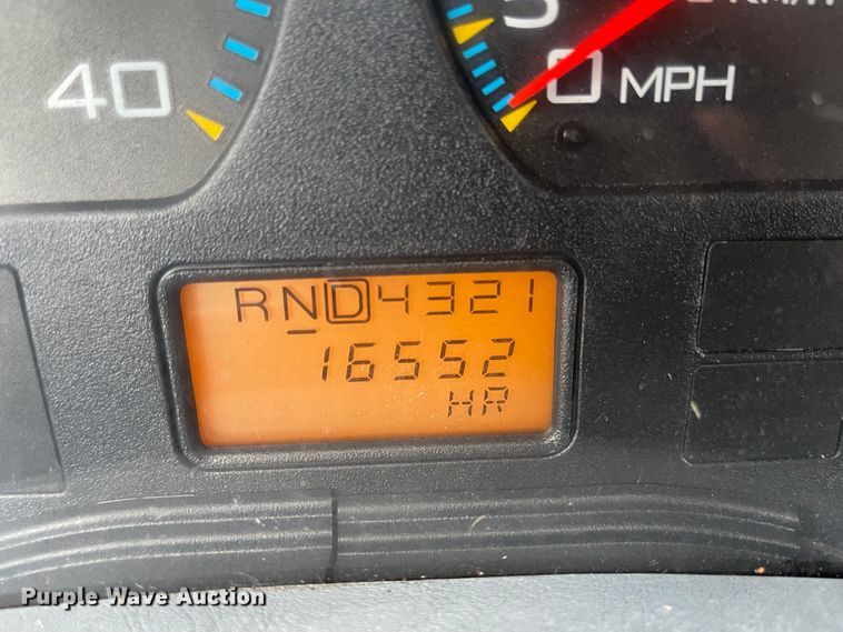 image for item KT9666 2006 International 7400  dump truck