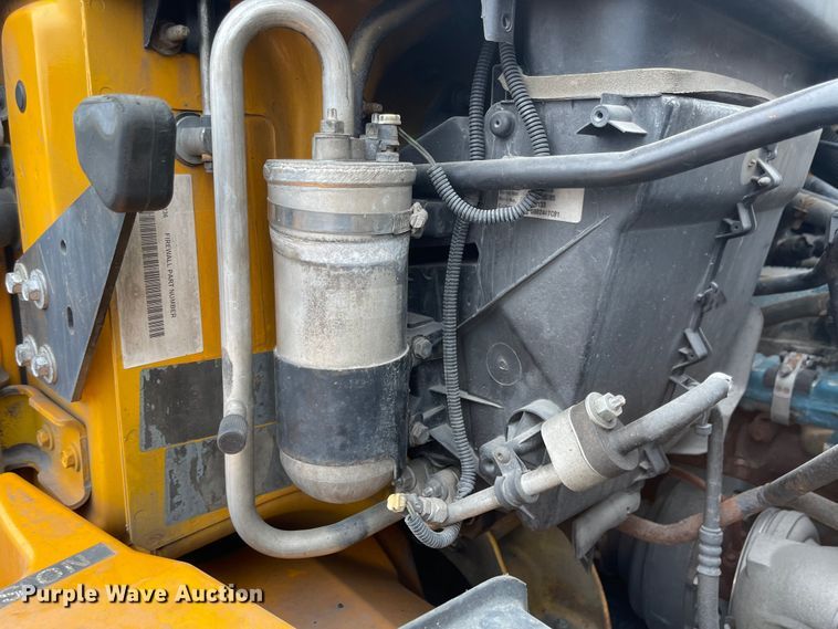 image for item KT9666 2006 International 7400  dump truck