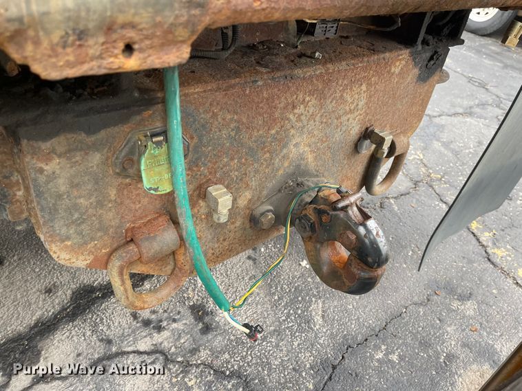 image for item KT9666 2006 International 7400  dump truck