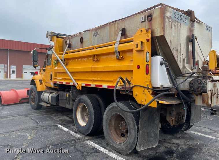 image for item KT9671 2006 International 7400  dump truck