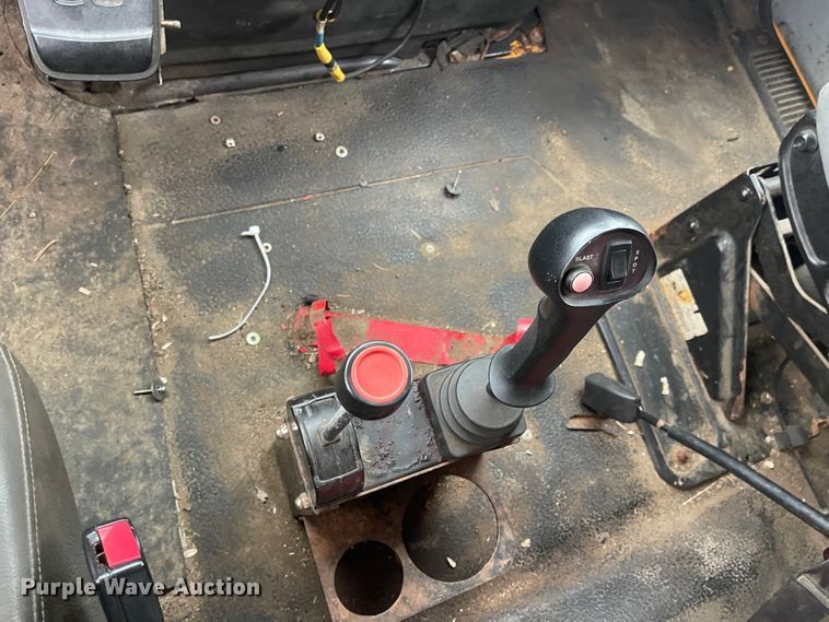 image for item KT9671 2006 International 7400  dump truck