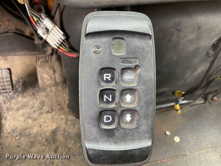 image for item KT9671 2006 International 7400  dump truck