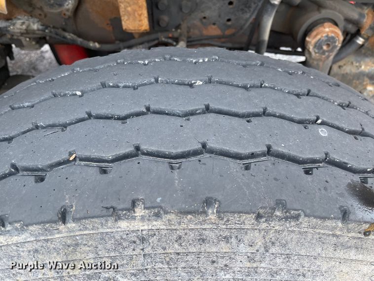 image for item KT9671 2006 International 7400  dump truck