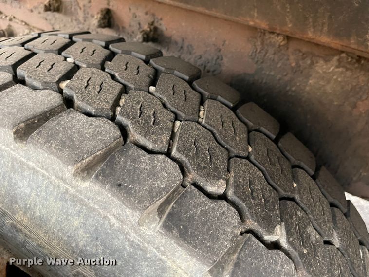 image for item KT9671 2006 International 7400  dump truck