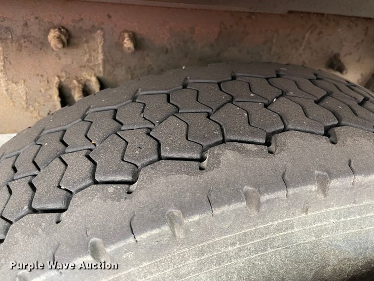 image for item KT9671 2006 International 7400  dump truck