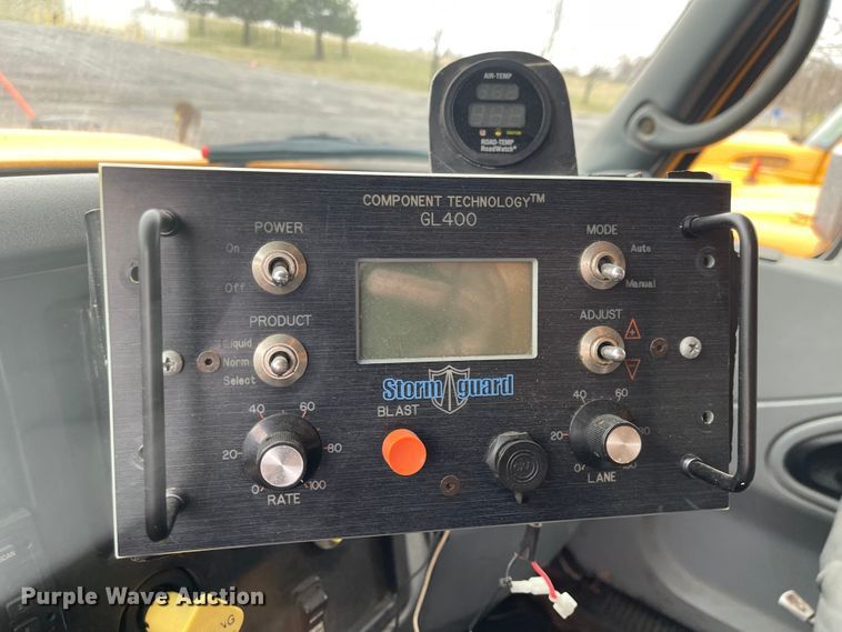 image for item KT9674 2006 International 7400  dump truck