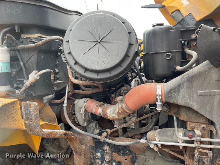 image for item KT9674 2006 International 7400  dump truck