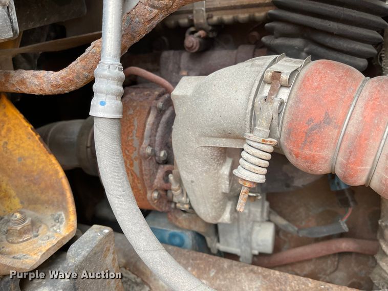 image for item KT9674 2006 International 7400  dump truck